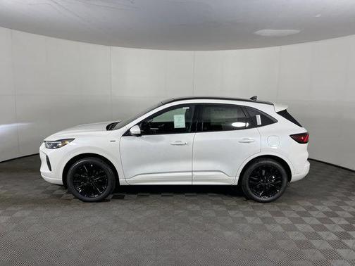 2026 Ford Escape ST-Line Elite