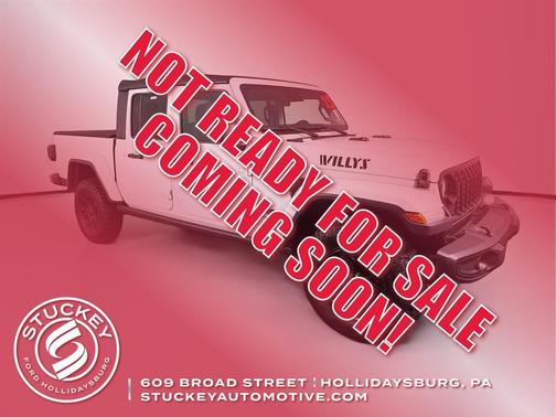 Bright White Clearcoat 2025 Jeep Gladiator Willys