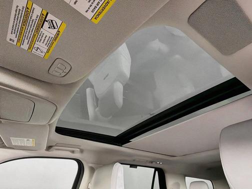 Agate Black 2025 Ford Expedition Platinum