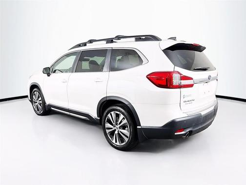 Crystal White Pearl 2022 Subaru Ascent Limited 7-Passenger