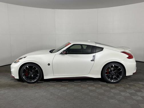 2017 Nissan 370Z NISMO Tech
