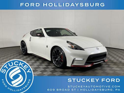 2017 Nissan 370Z NISMO Tech