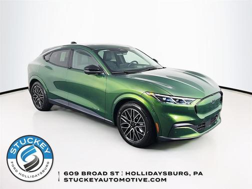 Eruption Green Metallic 2026 Ford Mustang Mach-E Premium