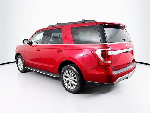 Rapid Red Metallic Tinted Clearcoat 2020 Ford Expedition XLT