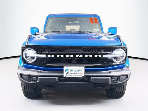 Velocity Blue 2022 Ford Bronco Outer Banks