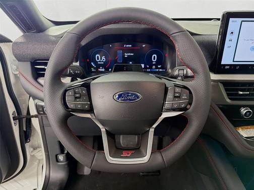 Star White Metallic Tri-Coat 2026 Ford Explorer ST
