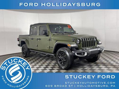 2022 Jeep Gladiator Sport S