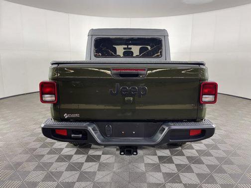 2022 Jeep Gladiator Sport S