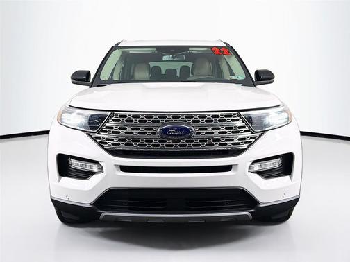 Star White Metallic Tri-Coat 2022 Ford Explorer Limited