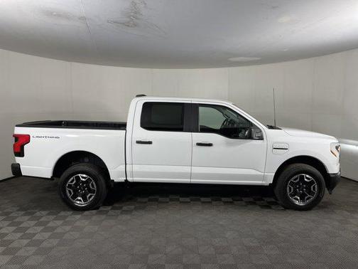 2022 Ford F-150 Lightning Pro