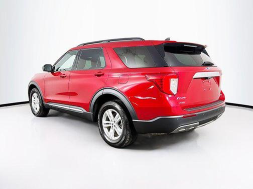 Rapid Red Metallic Tinted Clearcoat 2023 Ford Explorer XLT