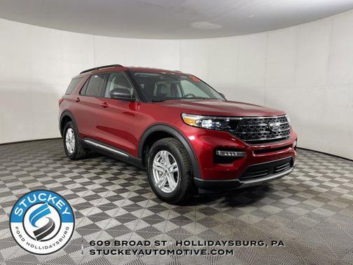 Rapid Red Metallic Tinted Clearcoat 2023 Ford Explorer XLT