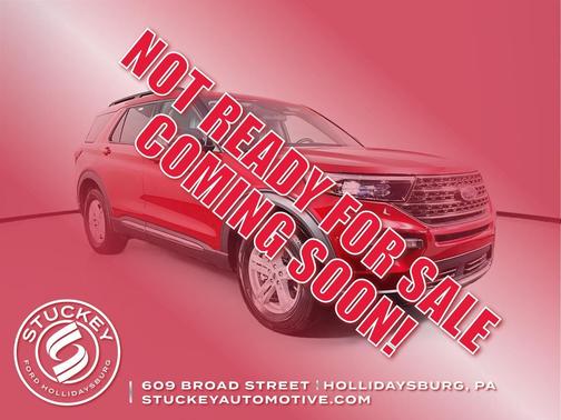 Rapid Red Metallic Tinted Clearcoat 2023 Ford Explorer XLT
