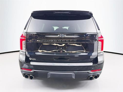 Black 2025 Chevrolet Suburban 4WD Z71