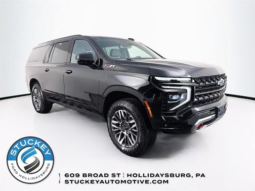 Black 2025 Chevrolet Suburban 4WD Z71