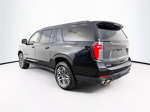 Black 2025 Chevrolet Suburban 4WD Z71