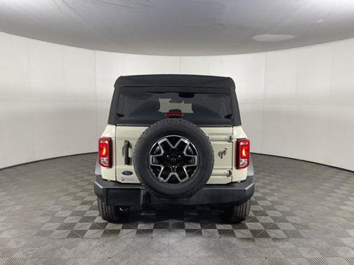 2025 Ford Bronco Base