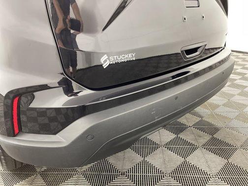 2021 Ford Edge SE