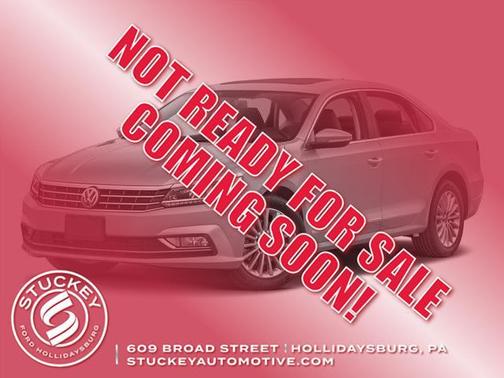 Reflex Silver Metallic 2017 Volkswagen Passat 1.8T SE w/Technology