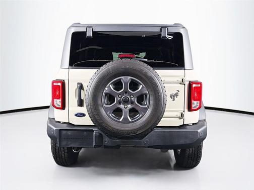 Desert Sand 2025 Ford Bronco Big Bend