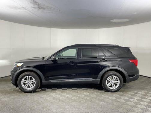 Agate Black Metallic 2023 Ford Explorer XLT