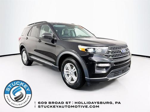 Agate Black Metallic 2023 Ford Explorer XLT