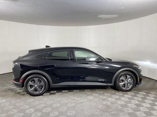 2021 Ford Mustang Mach-E Select