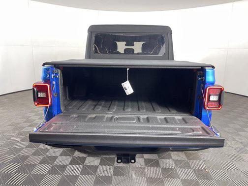 2024 Jeep Gladiator Willys