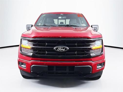 Rapid Red Metallic Tinted Clearcoat 2025 Ford F-150 XLT