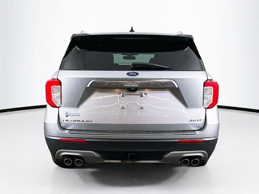 Iconic Silver Metallic 2021 Ford Explorer Platinum