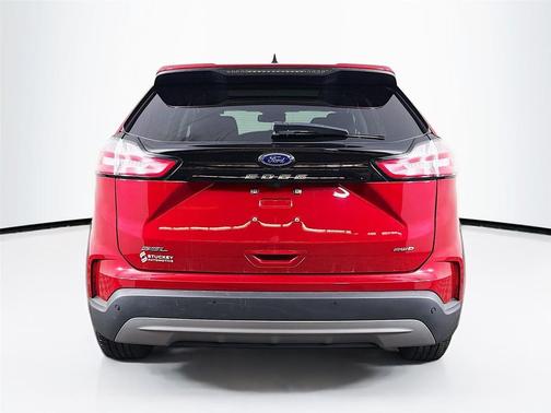Rapid Red Metallic Tinted Clearcoat 2022 Ford Edge SEL