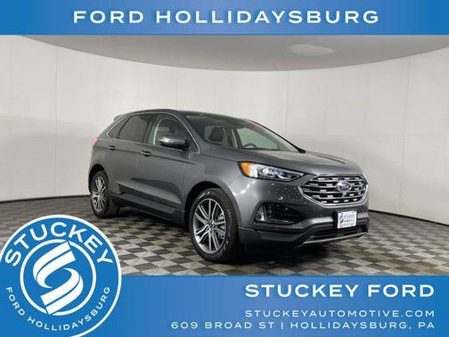2022 Ford Edge Titanium