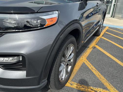 Carbonized Gray Metallic 2023 Ford Explorer XLT