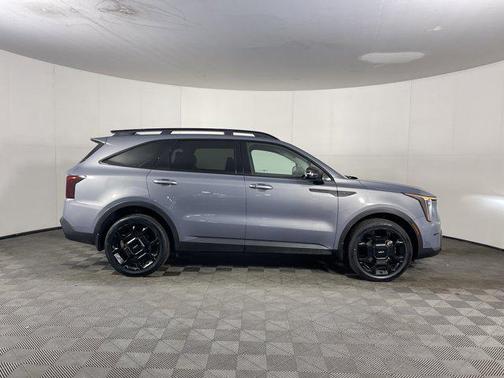 2024 Kia Sorento EX