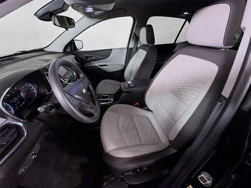 Mosaic Black Metallic 2021 Chevrolet Equinox LS