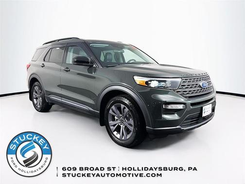 Forged Green Metallic 2022 Ford Explorer XLT