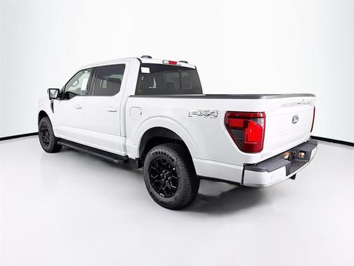 Avalanche 2026 Ford F-150 XLT