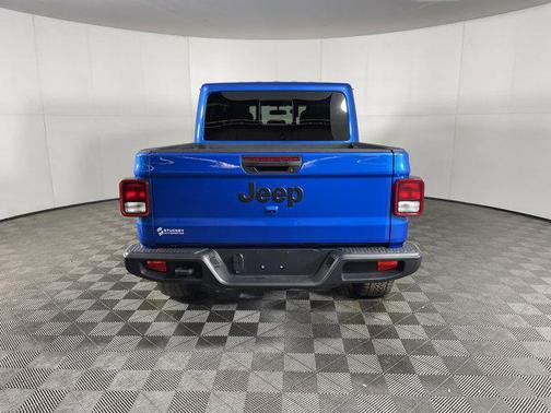2024 Jeep Gladiator Nighthawk