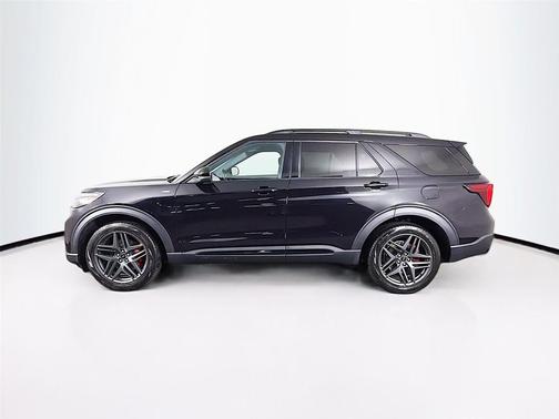 Agate Black 2025 Ford Explorer ST-Line