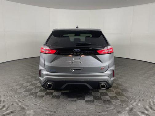 2024 Ford Edge ST