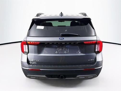 Carbonized Gray Metallic 2026 Ford Explorer Active