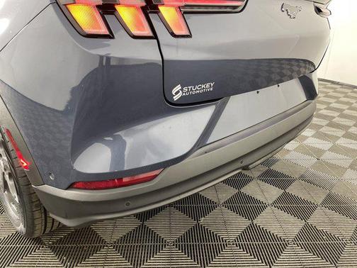 2021 Ford Mustang Mach-E Select