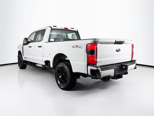 Avalanche 2026 Ford F-250 XL