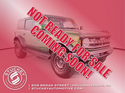 Eruption Green Metallic 2025 Ford Bronco Outer Banks