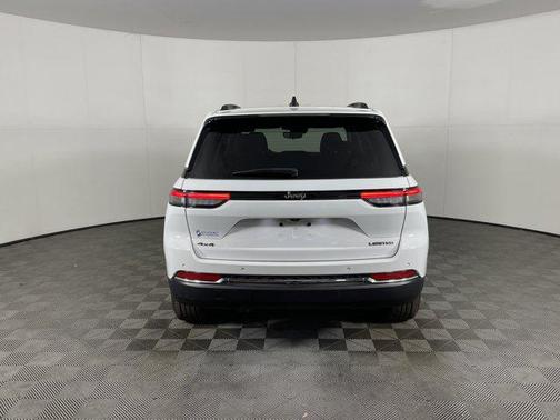 2023 Jeep Grand Cherokee Limited X