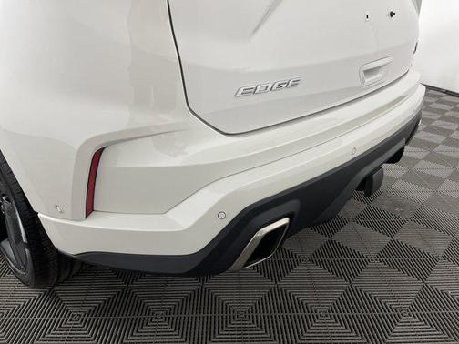 2020 Ford Edge ST