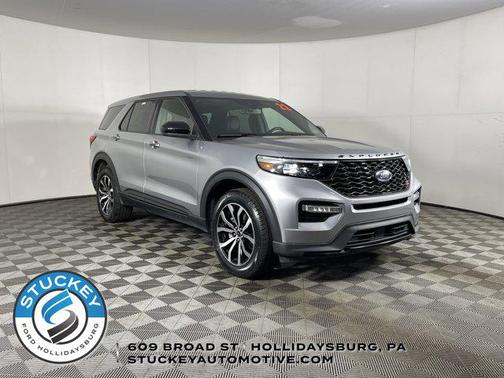 Iconic Silver Metallic 2022 Ford Explorer ST