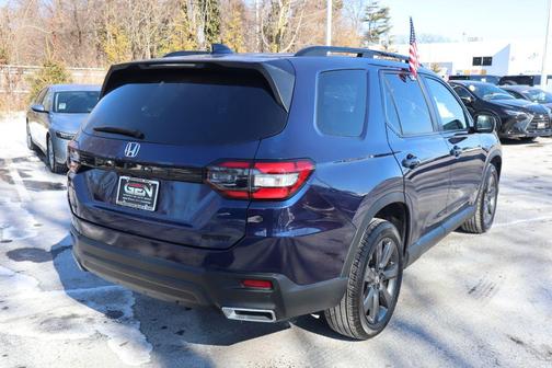 2023 Honda Pilot AWD Sport