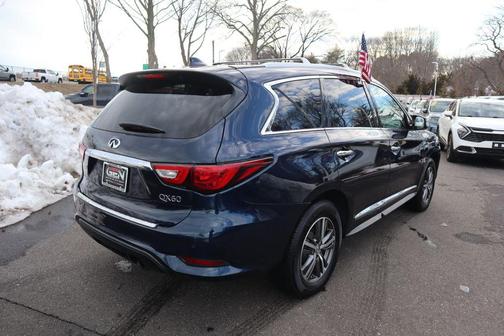 2016 INFINITI QX60 Base