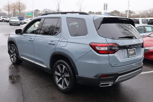 2023 Honda Pilot AWD Elite